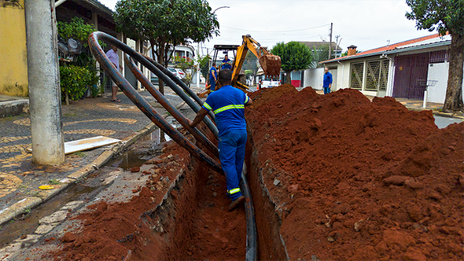 Foto: DAE inicia instalação de nova rede mestra de água na Zona Leste